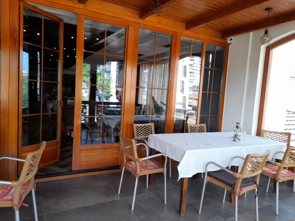 Hotel Happy Gjakova 外观 照片