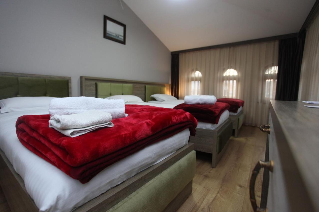 Hotel Happy Gjakova 外观 照片