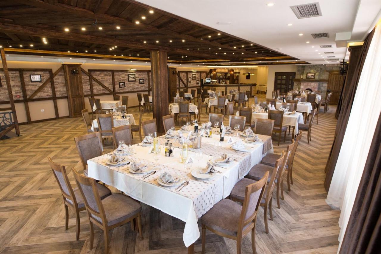 Hotel Happy Gjakova 外观 照片